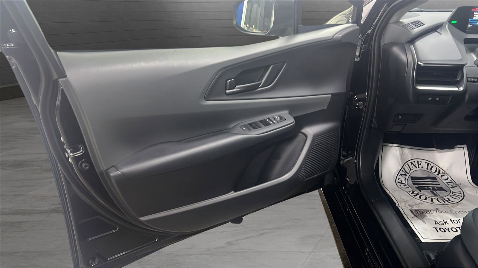 New 2026 Toyota Prius LE image 16