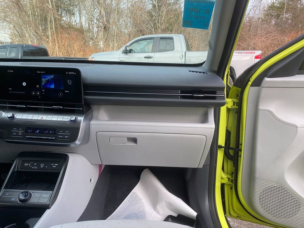 Used 2024 Hyundai Kona SEL w/ Convenience Package image 28