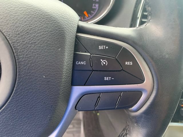 Used 2022 Jeep Grand Cherokee Laredo X AWD/4WD image 28