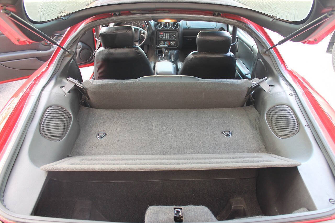 Used 2000 Pontiac Firebird Formula w/ Security Pkg RWD image 28