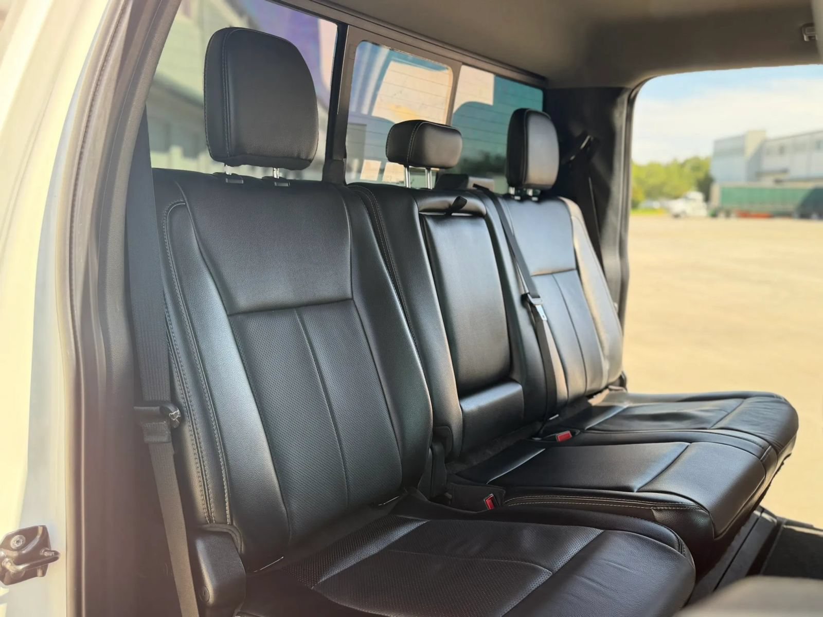 Used 2020 Ford F350 Lariat w/ Chrome Package AWD/4WD image 26