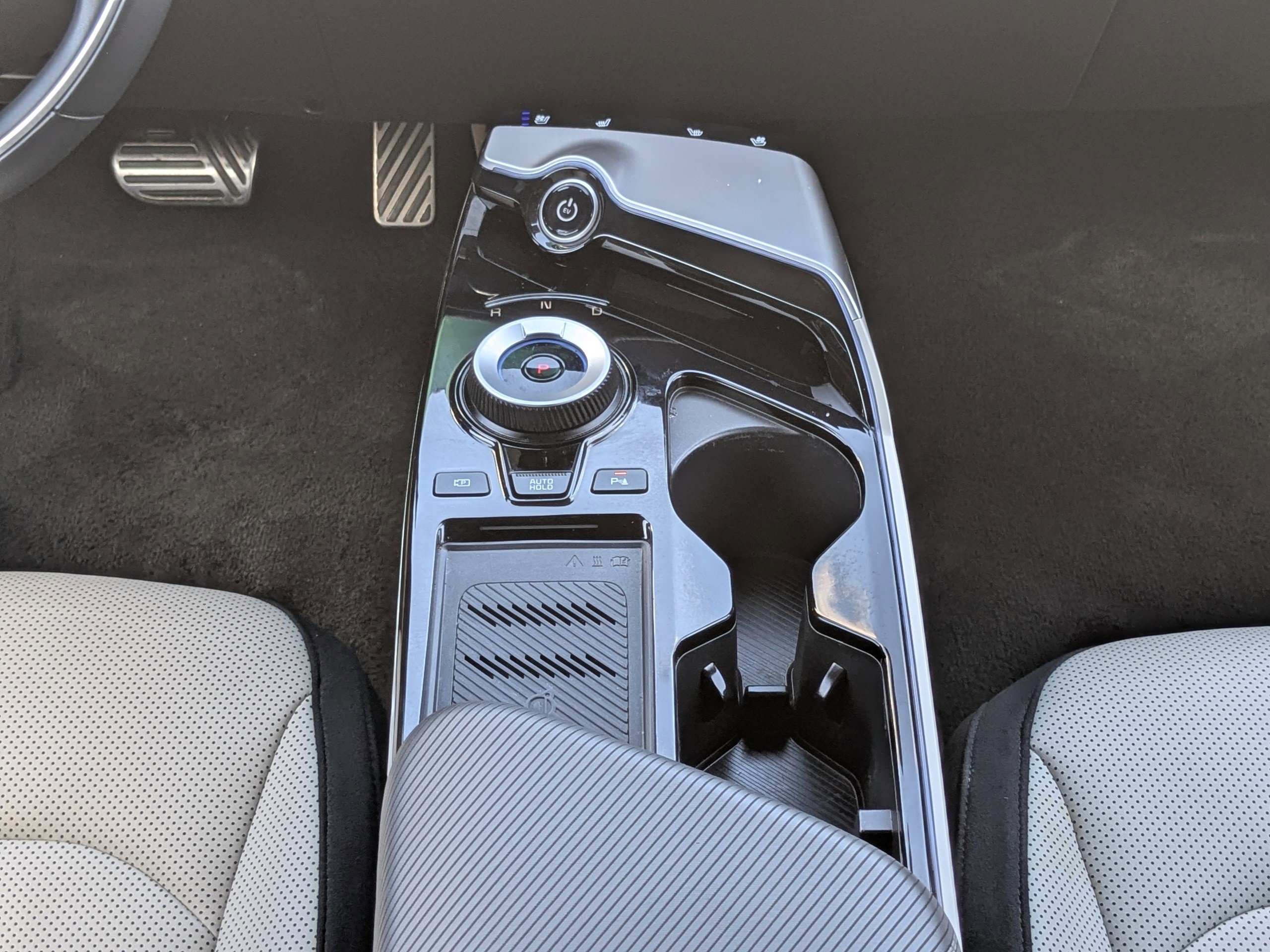 Certified 2024 Kia EV6 GT-Line w/ GT-Line White Seat Package image 23