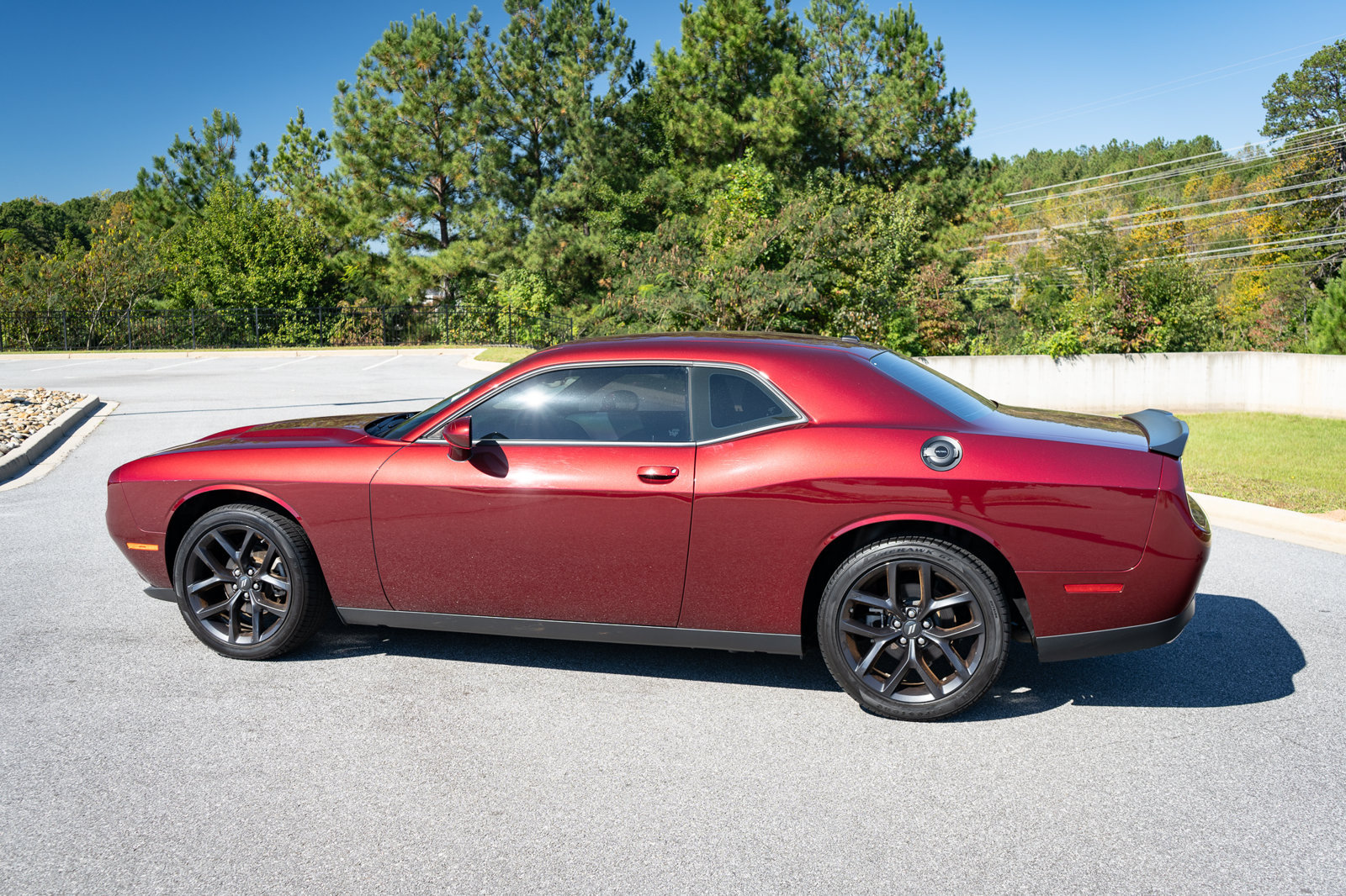 Used 2022 Dodge Challenger SXT w/ Blacktop Package RWD image 7