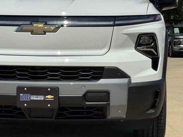 New 2026 Chevrolet Silverado EV LT w/ Plus Package AWD/4WD image 9