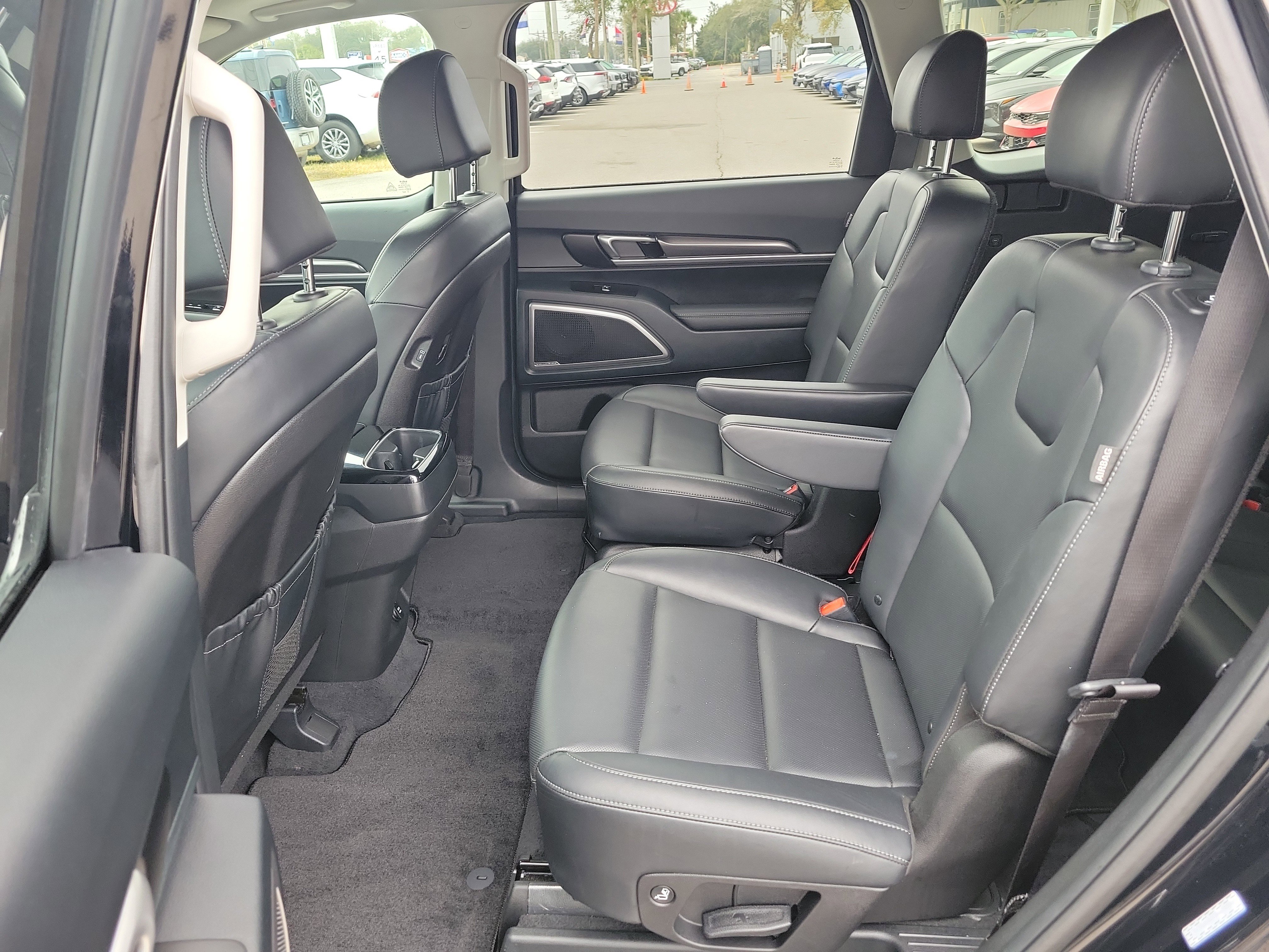 Used 2025 Kia Telluride S image 15