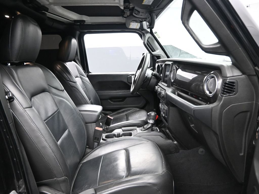 Used 2019 Jeep Wrangler Unlimited Sahara image 26