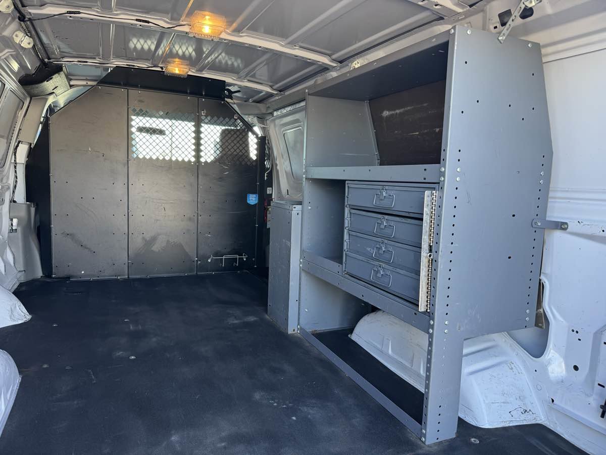 Used 2014 Ford E-150 and Econoline 150 w/ Power Group image 8