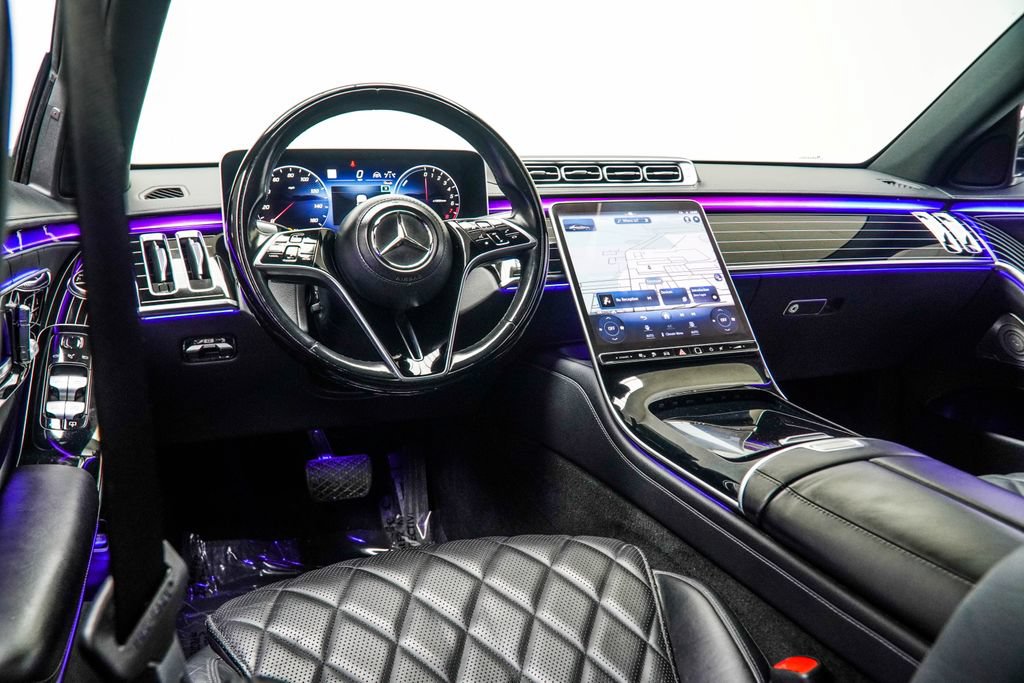 Used 2023 Mercedes-Benz S 580e 4MATIC Sedan w/ Warmth & Comfort Package image 19