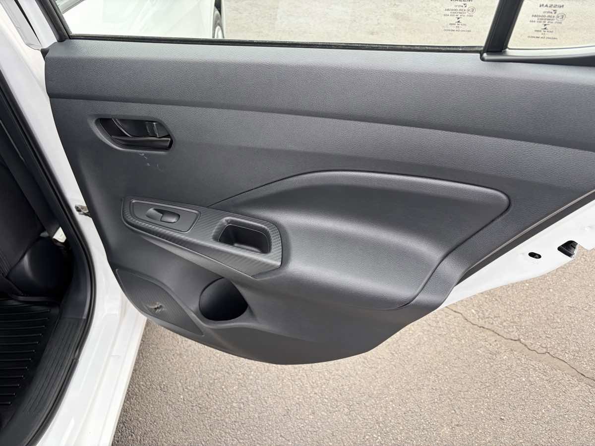 Used 2022 Nissan Versa S image 21