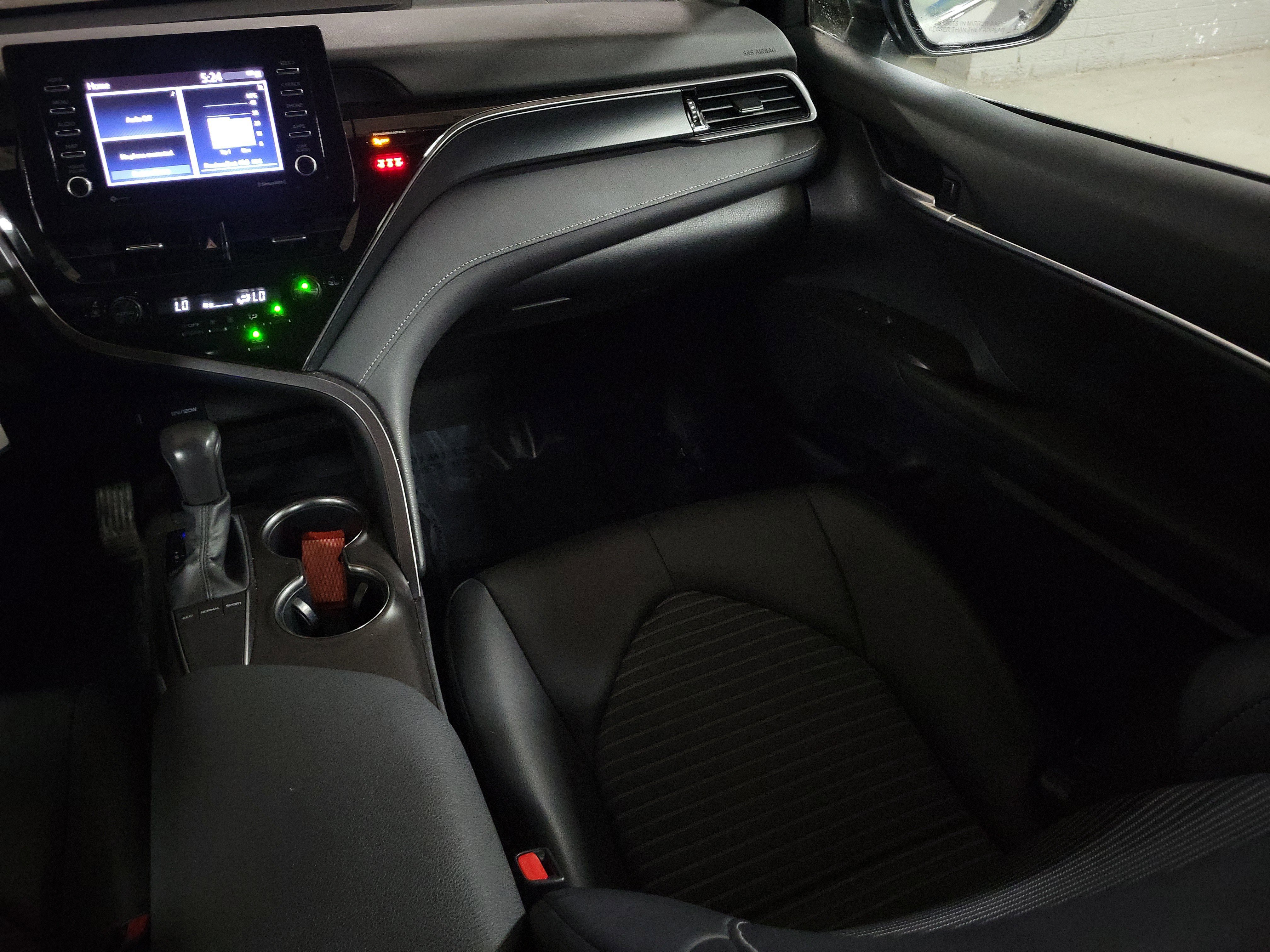 Used 2024 Toyota Camry SE FWD image 13