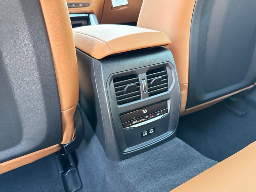 New 2026 BMW i4 xDrive40i AWD/4WD image 21