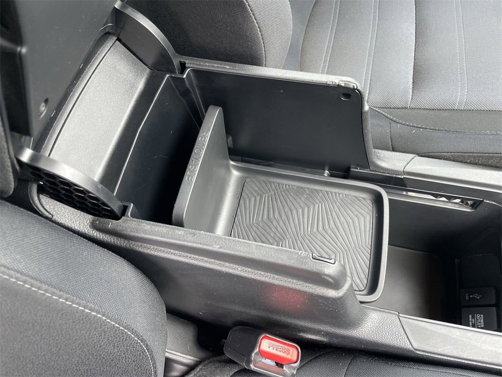 Used 2019 Honda CR-V LX image 29