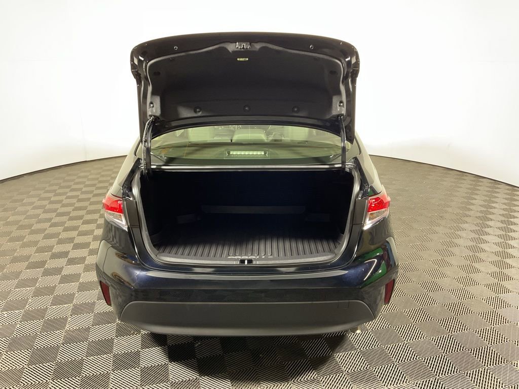 Used 2023 Toyota Corolla LE w/ Carpet Mat Package (TMS) image 13