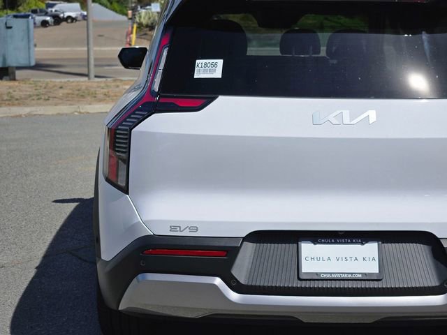 New 2026 Kia EV9 Wind AWD/4WD image 8
