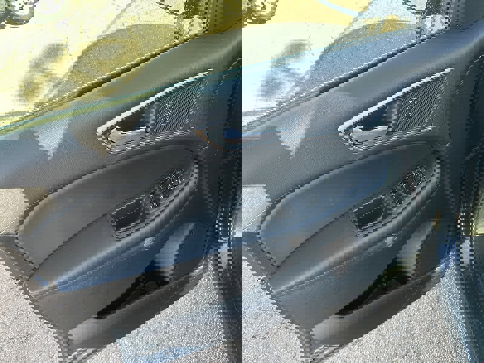 Used 2024 Ford Edge SEL w/ Convenience Package image 10