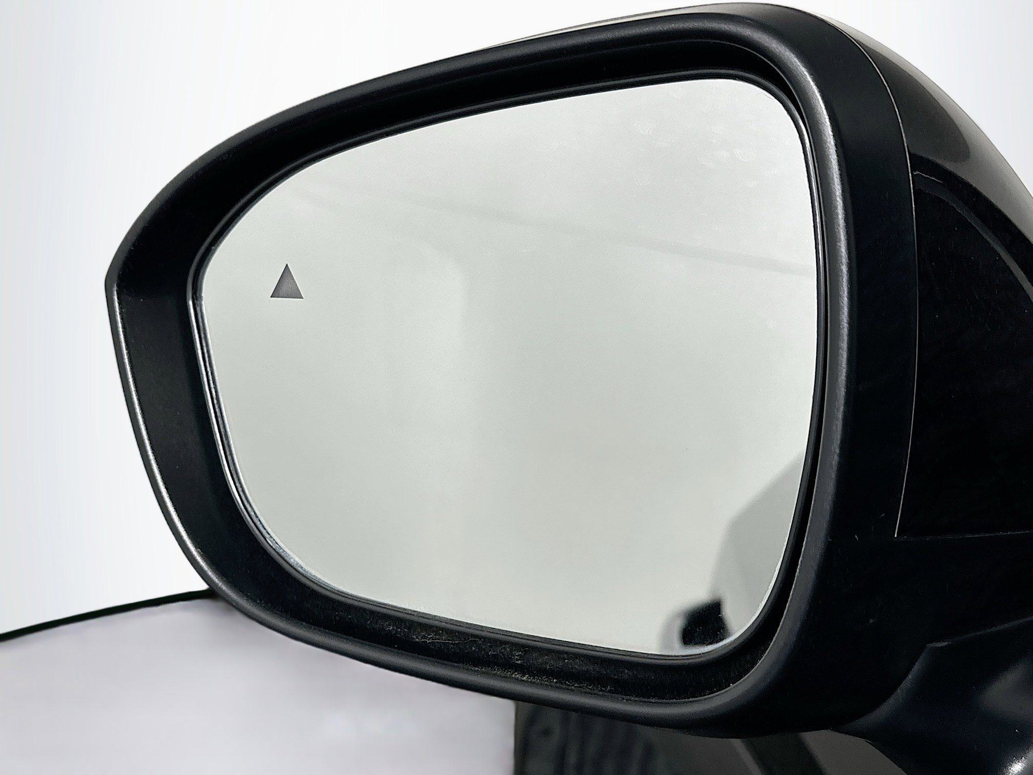Used 2025 Nissan Kicks SV FWD image 16