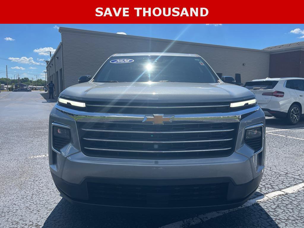 Used 2026 Chevrolet Traverse LT AWD/4WD image 3