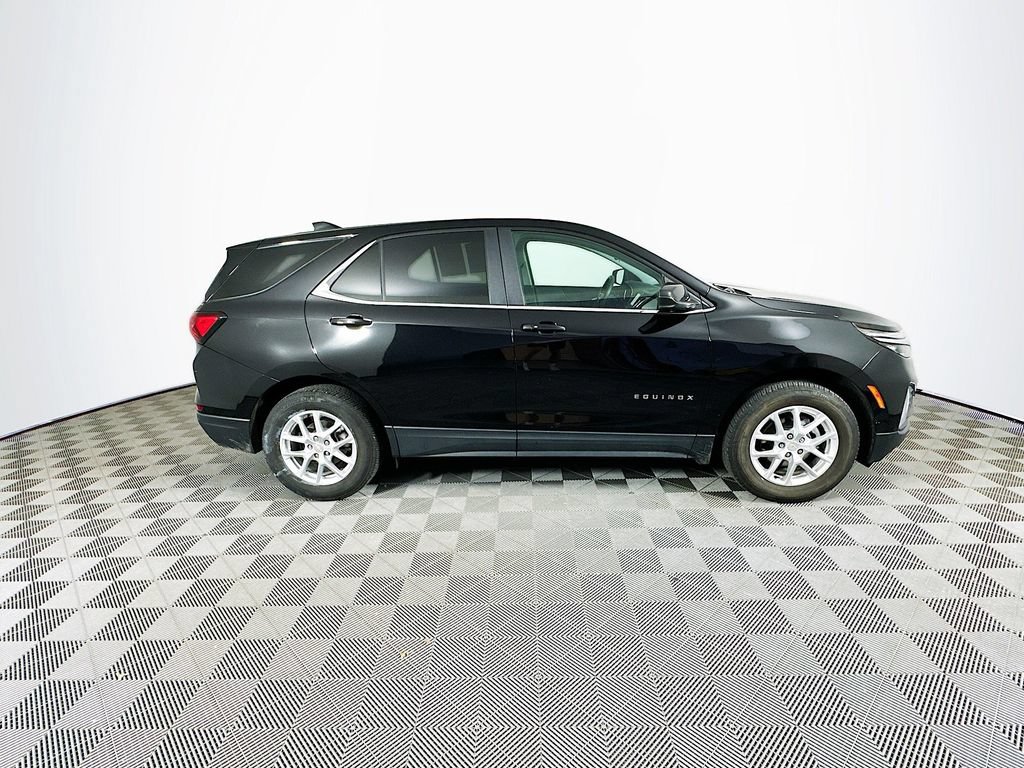 Used 2023 Chevrolet Equinox LT AWD/4WD image 11