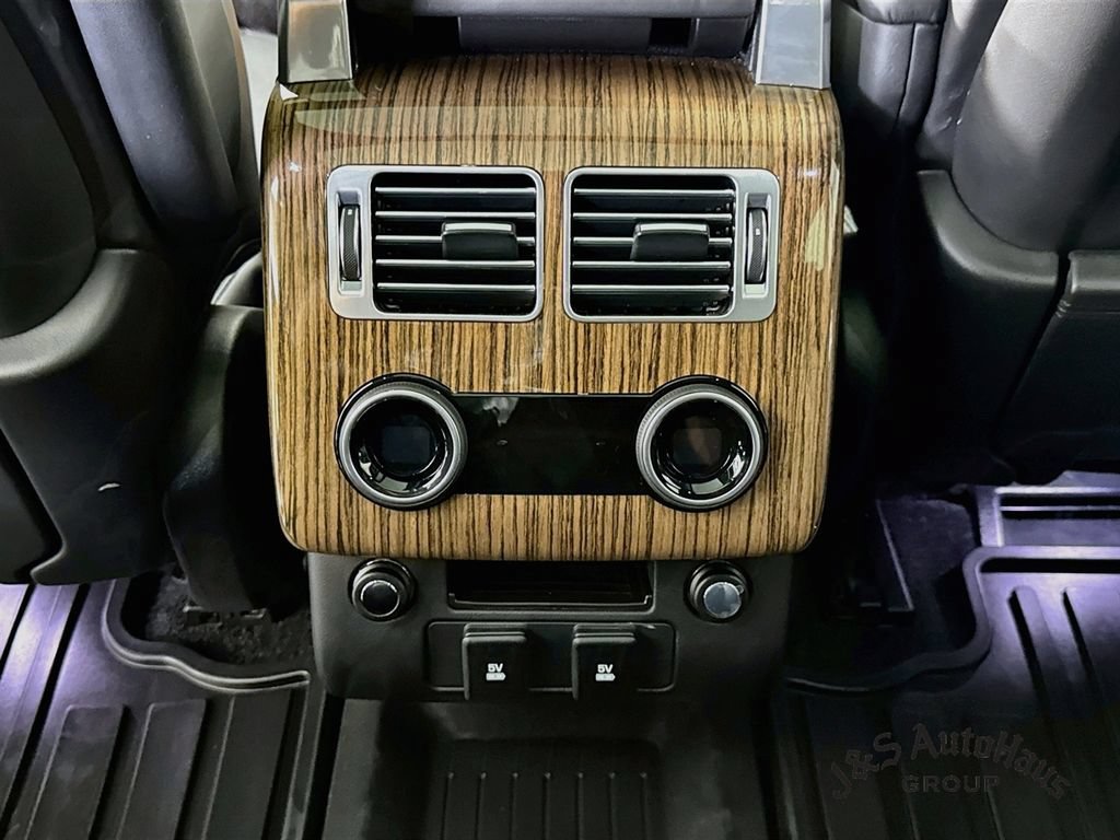 Used 2019 Land Rover Range Rover Supercharged AWD/4WD image 32