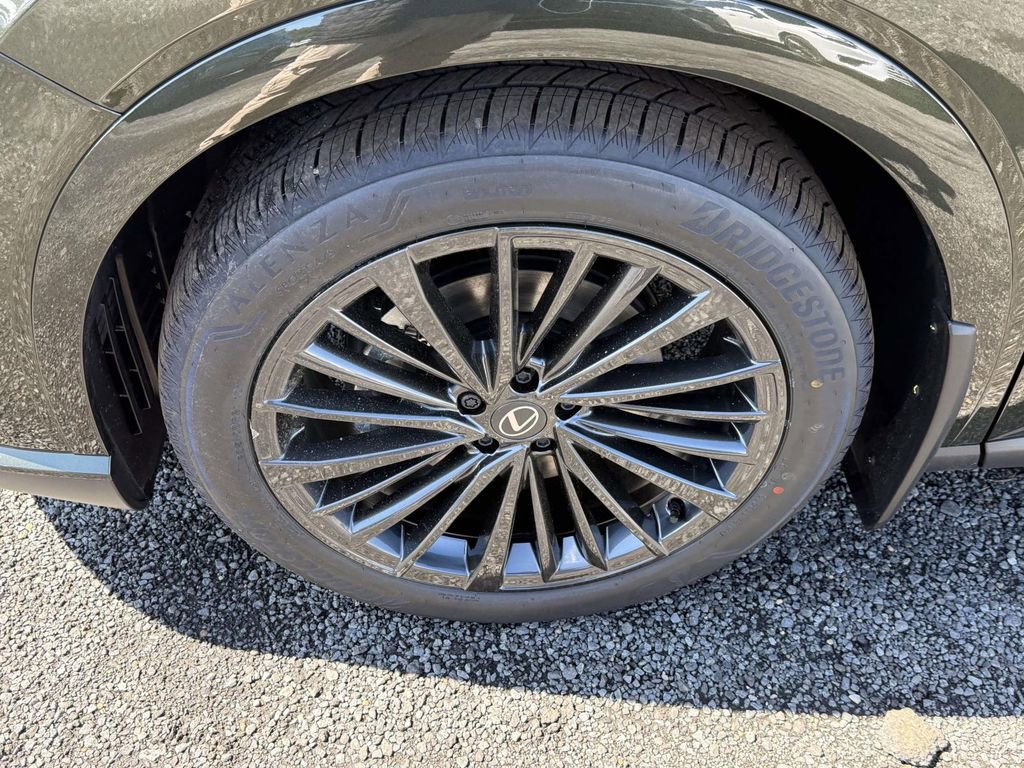 New 2026 Lexus RX 450h AWD image 7