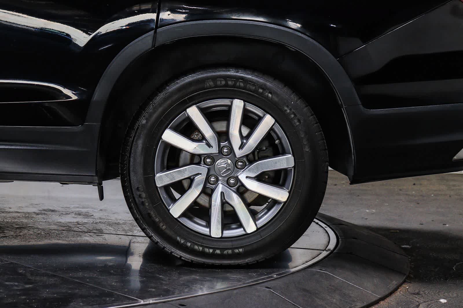 Used 2018 Honda Pilot EX image 10