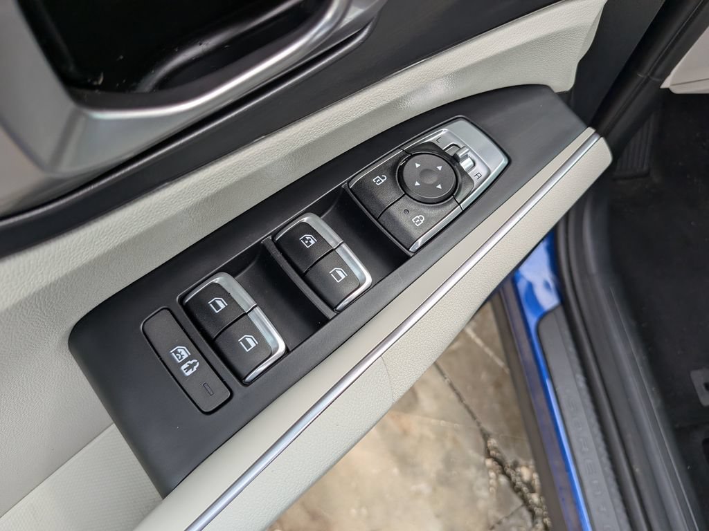 Certified 2023 Kia Sorento S FWD image 20