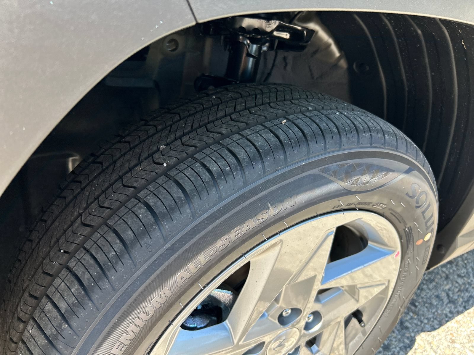 New 2027 Hyundai Kona SE AWD/4WD image 24
