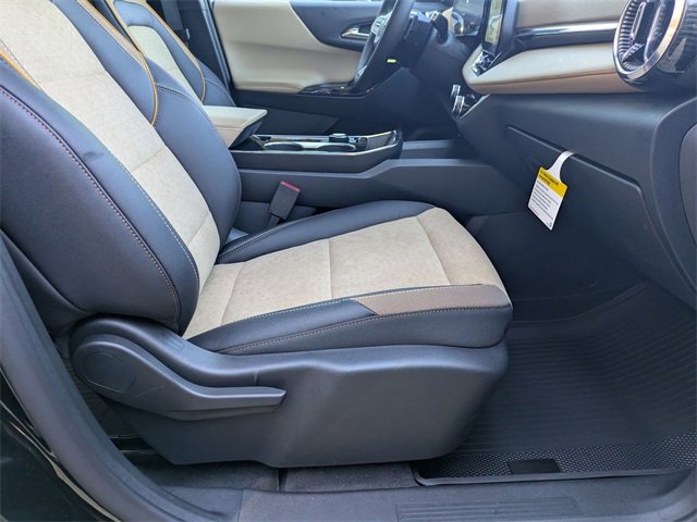 New 2026 Chevrolet Equinox ACTIV w/ Safety and Technology Package image 39