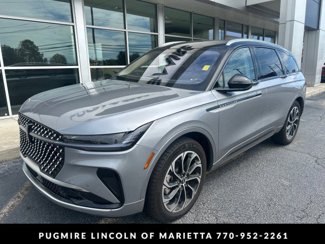 Used 2025 Lincoln Nautilus Reserve image 2