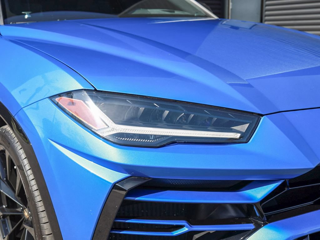 Used 2019 Lamborghini Urus AWD/4WD image 11