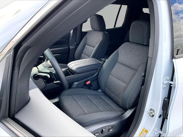 New 2027 Chevrolet Traverse LT w/ Driver Confidence Package AWD/4WD image 10
