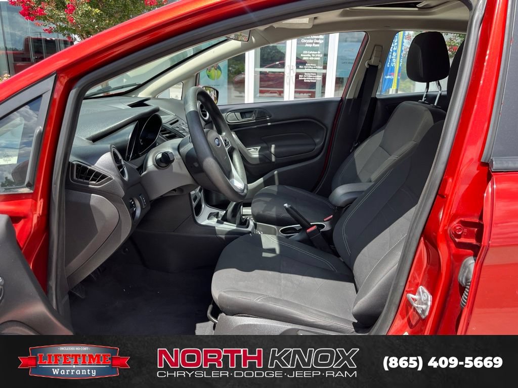 Used 2019 Ford Fiesta SE FWD image 3