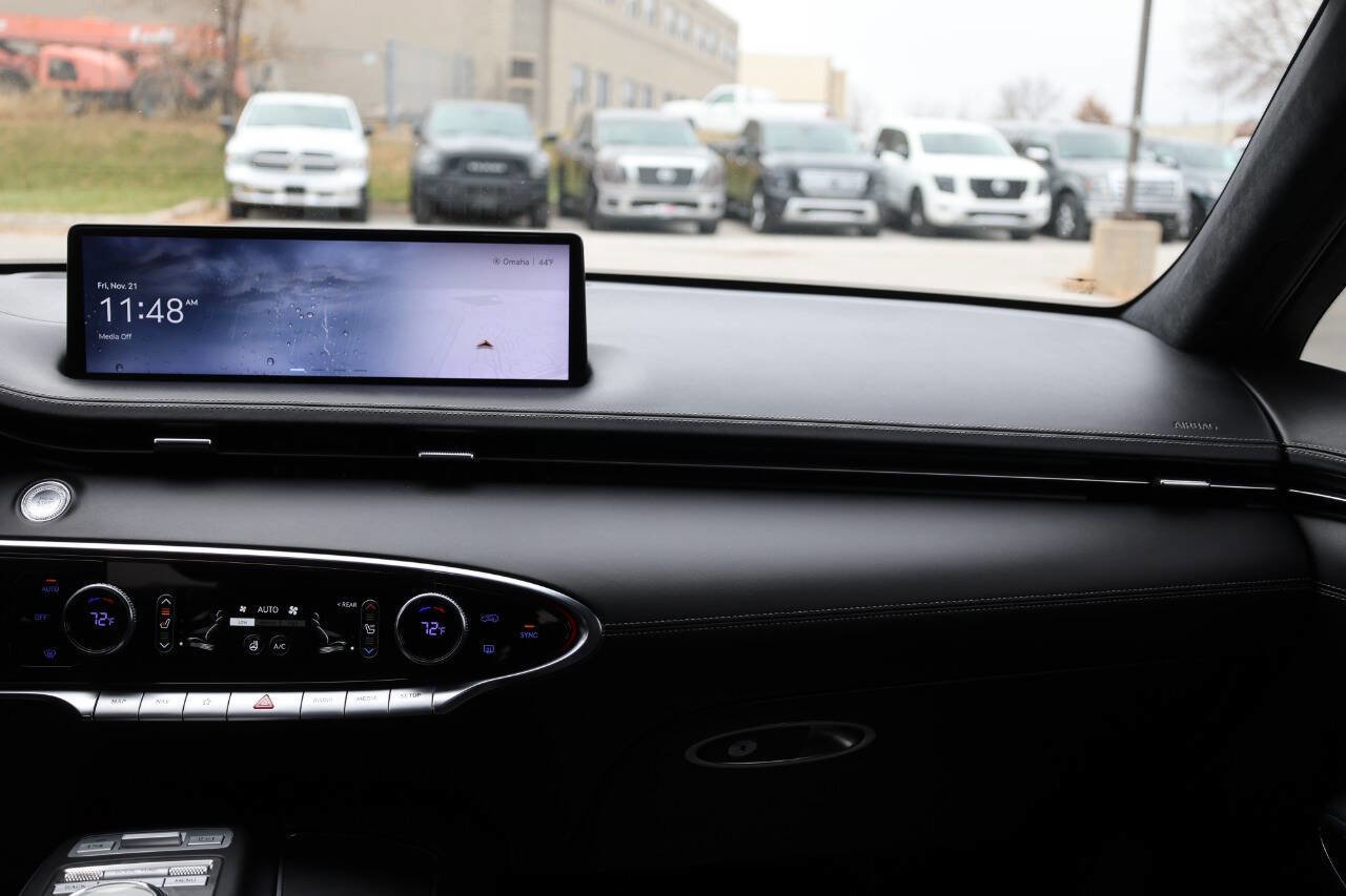 Used 2022 Genesis GV70 3.5T Sport w/ Sport Prestige Package image 25