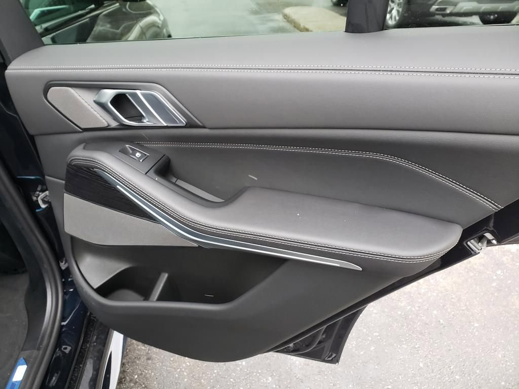 New 2026 BMW X5 xDrive50e image 20