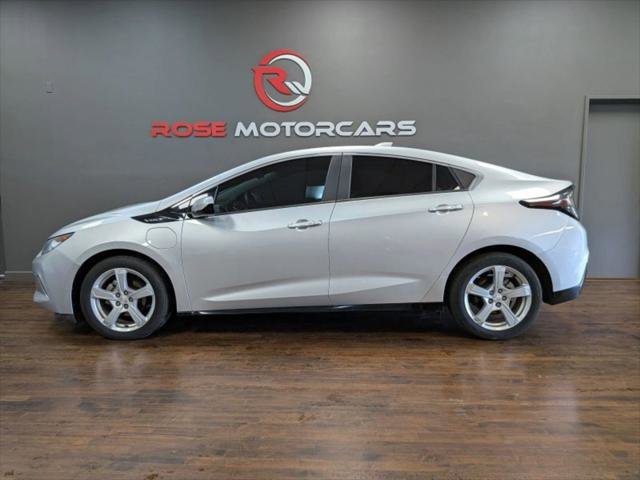 Used 2018 Chevrolet Volt LT image 2