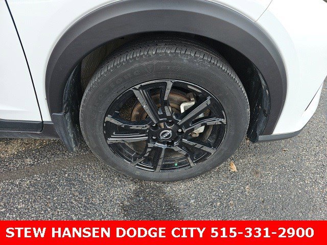 Used 2024 Nissan Kicks SR image 10