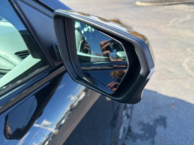 Used 2022 Chevrolet Equinox RS w/ RS Leather Package image 7