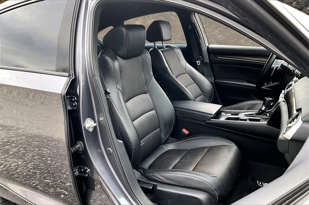 Used 2019 Honda Accord Sport image 7