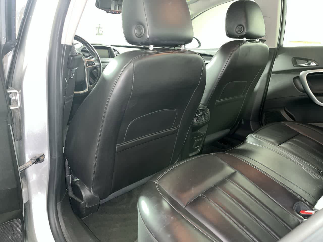 Used 2013 Buick Regal Premium FWD image 23