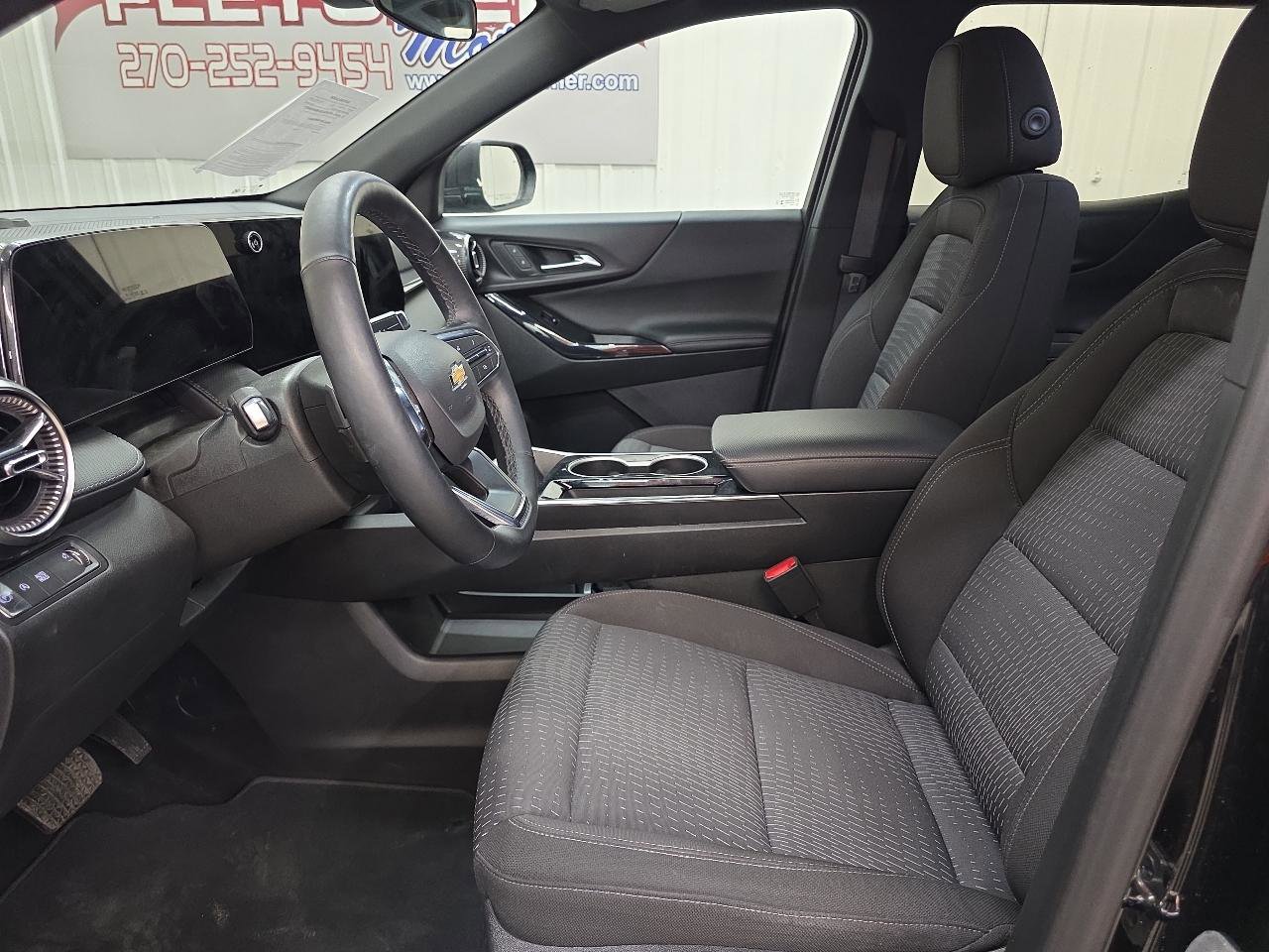 Used 2025 Chevrolet Equinox LT image 31