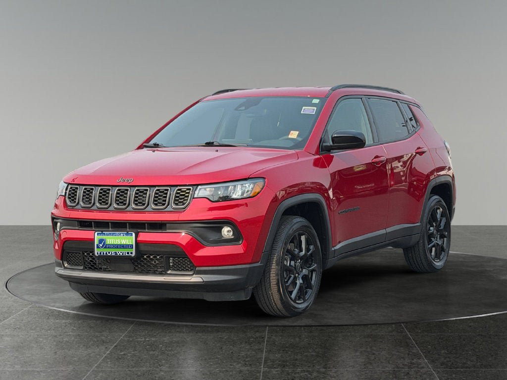 Used 2025 Jeep Compass Latitude w/ Altitude Special Edition AWD/4WD image 4