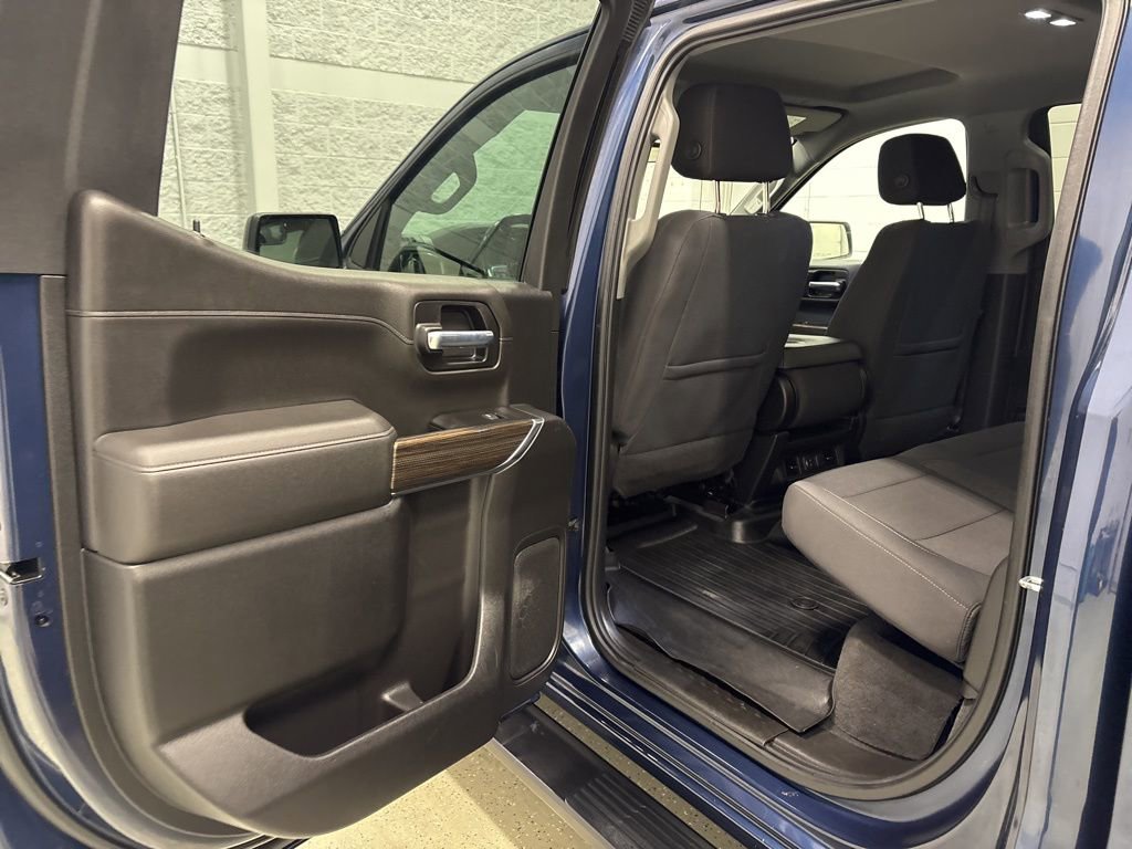Used 2021 Chevrolet Silverado 1500 RST image 33