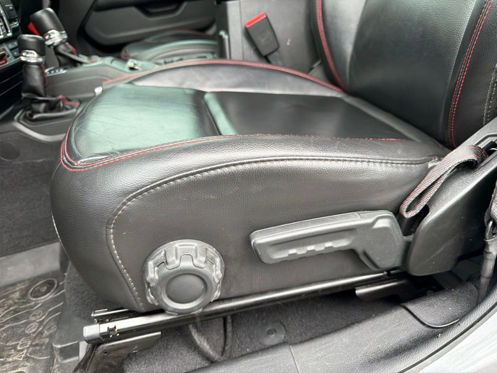 Used 2018 Jeep Wrangler Unlimited Rubicon AWD/4WD image 15