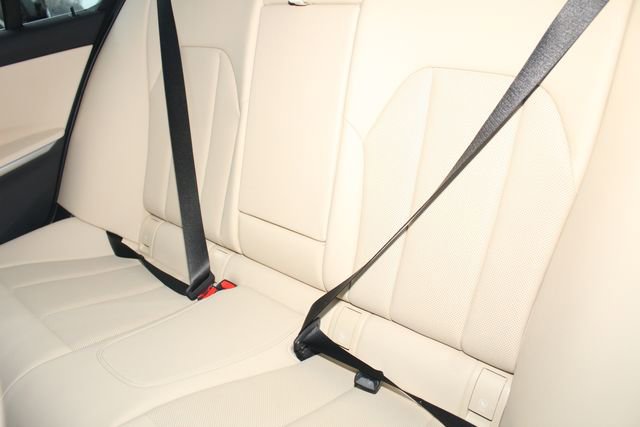 Used 2025 BMW 330i xDrive Sedan w/ M Sport Package image 24