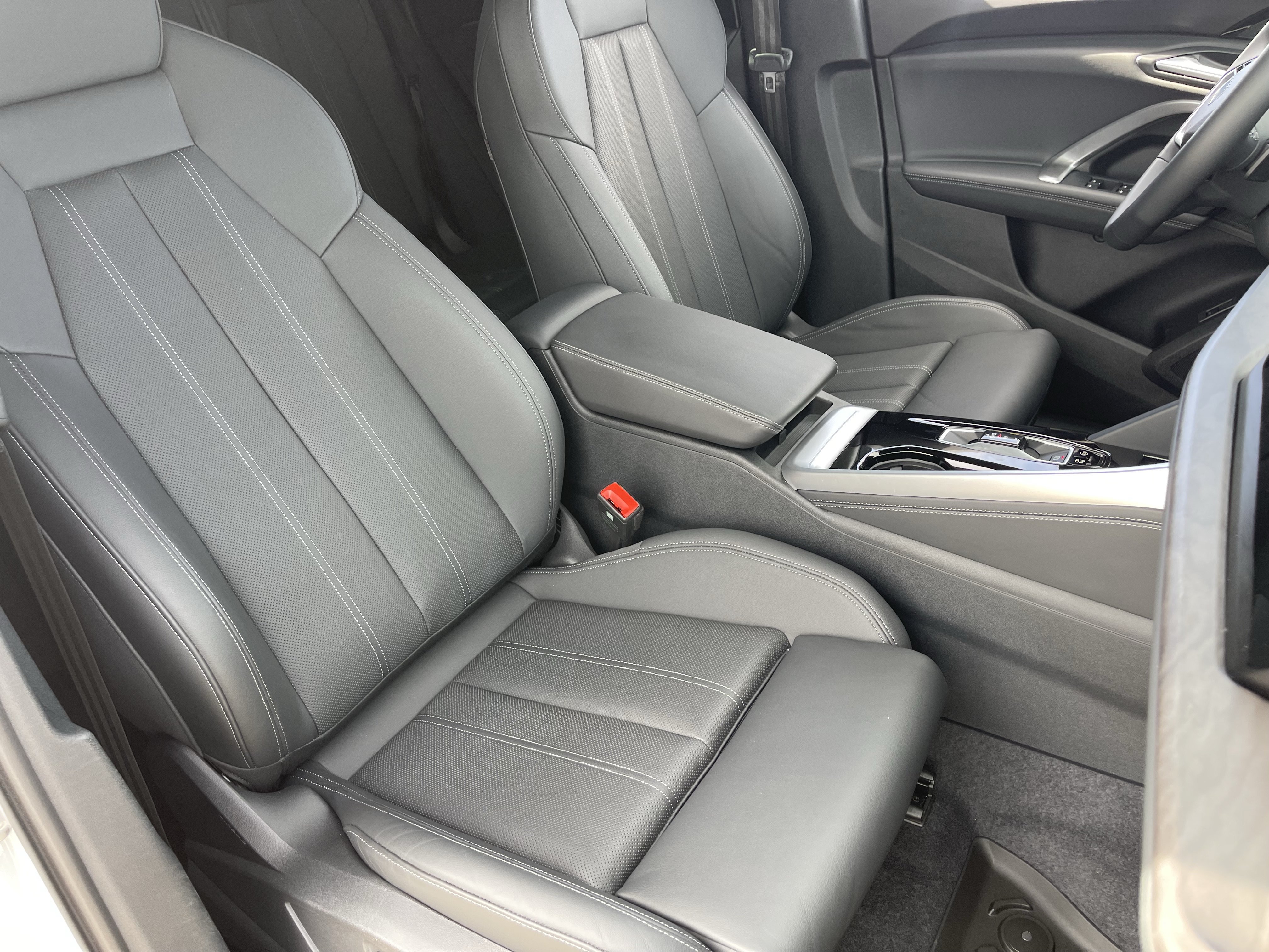Used 2025 Audi Q5 Premium Plus AWD/4WD image 10