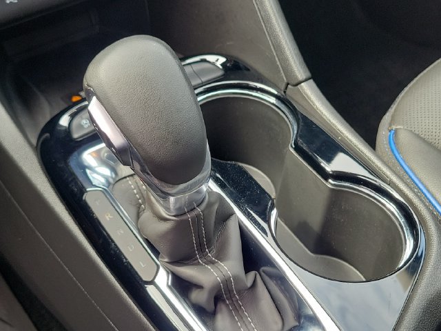 Used 2025 Buick Encore GX Sport Touring w/ Advanced Technology Package FWD image 28