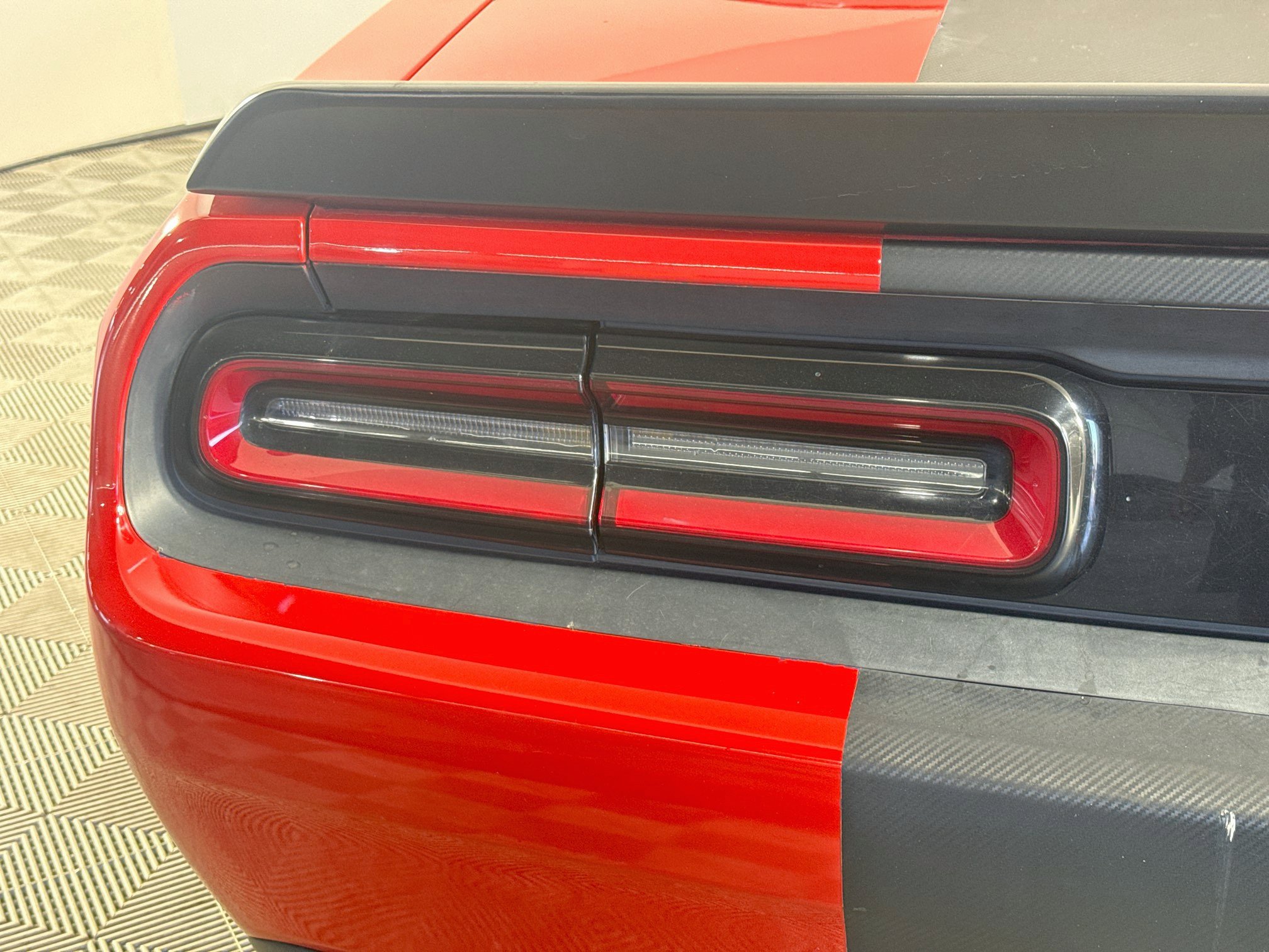 Used 2016 Dodge Challenger SRT Hellcat RWD image 34