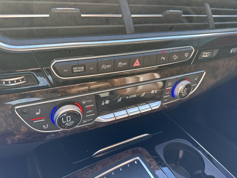 Used 2017 Audi Q7 3.0T Premium Plus AWD/4WD image 15