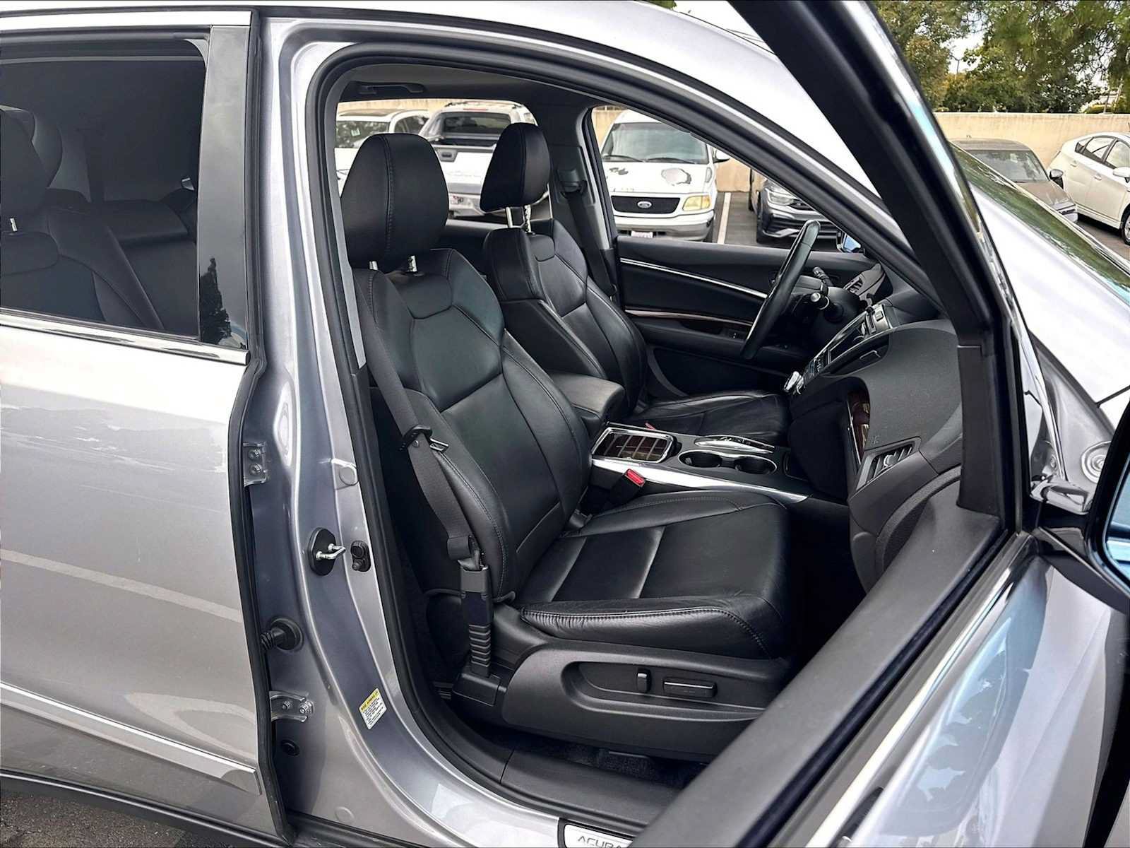 Used 2016 Acura MDX w/ Technology Package AWD/4WD image 11