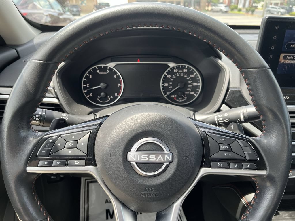 Certified 2023 Nissan Altima 2.5 SR w/ SR Premium Package AWD/4WD image 14